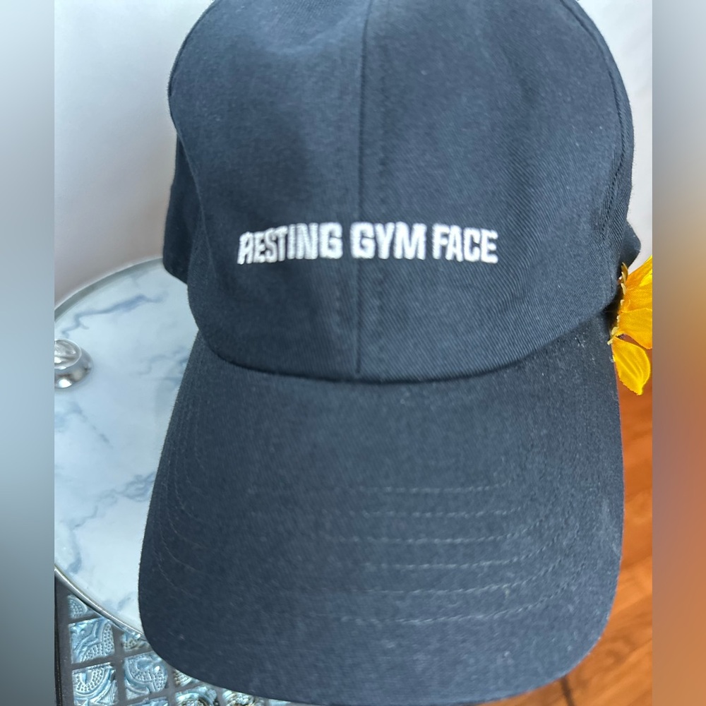 NWT ‘Resting Gym Face’ Black Cap by UnderArmour - Picture 6 of 11